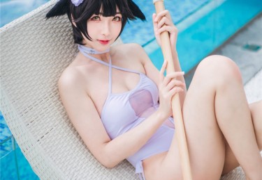 海角官网夜色特写专栏：记录下海角社区登录后那句低语如何在暗夜中传递出撩人情感的火花