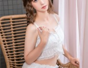 91网页版心动专栏：揭秘明星低语中的每个不经意瞬间，令人心跳加速